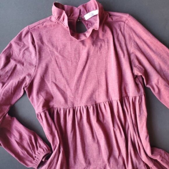 šAimeĀ maroonālongāsleeveādress - Picture 3 of 7